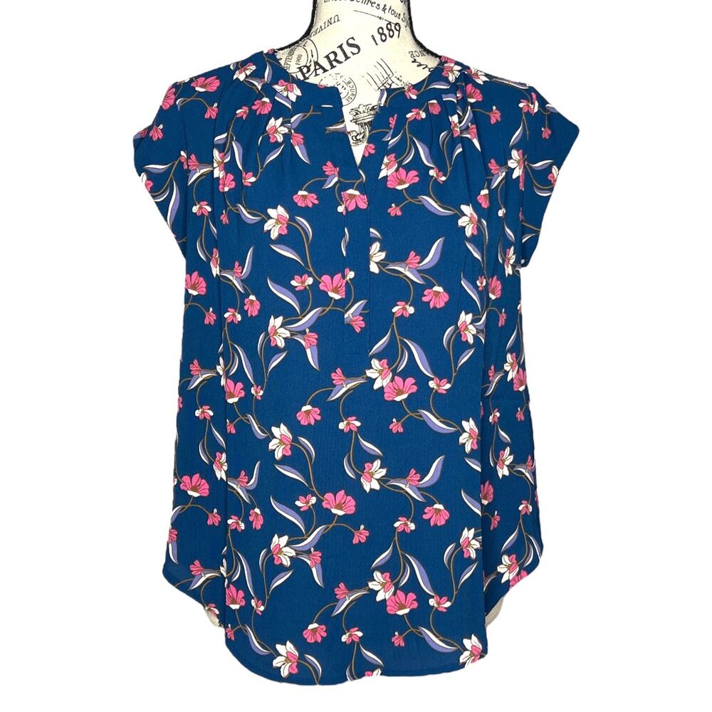 41Hawthorn (S) Morey Split Neck Short Sleeve Blouse - Stitch Fix Floral Top